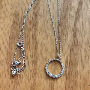 Elegant Silver Necklace with Crystal Accents